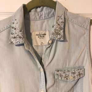 Sleeveless denim button down